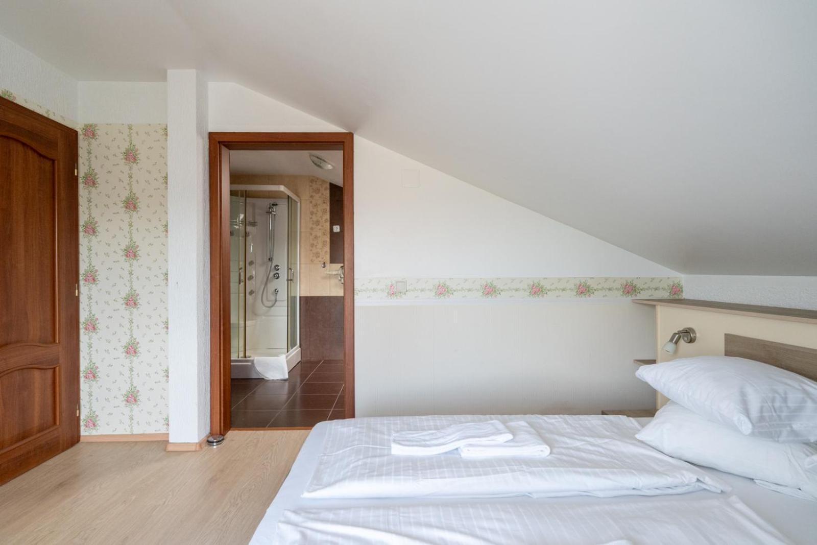 Faraway Aparthotel Near Vienna Airport With Anytime Self Check In Bruck-Leitha Oda fotoğraf