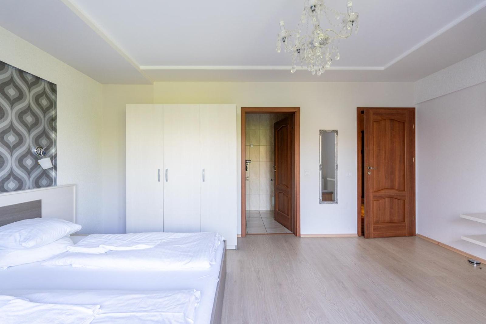 Faraway Aparthotel Near Vienna Airport With Anytime Self Check In Bruck-Leitha Oda fotoğraf